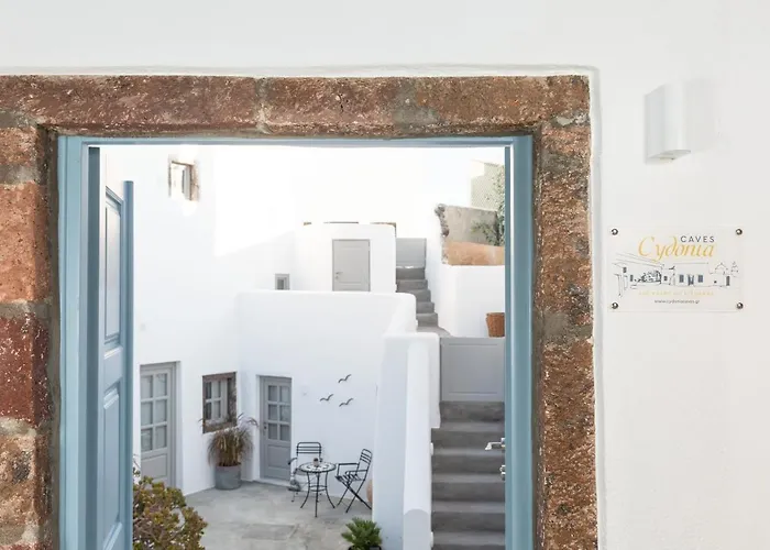 Cydonia Caves 4* Megalochori (Santorini)